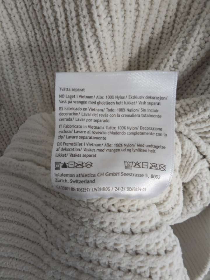 Lululemon Pulls & Sweat-shirts: Lululemon cable-knit sweater – D'occasion à Steffisburg par val_52y6 4