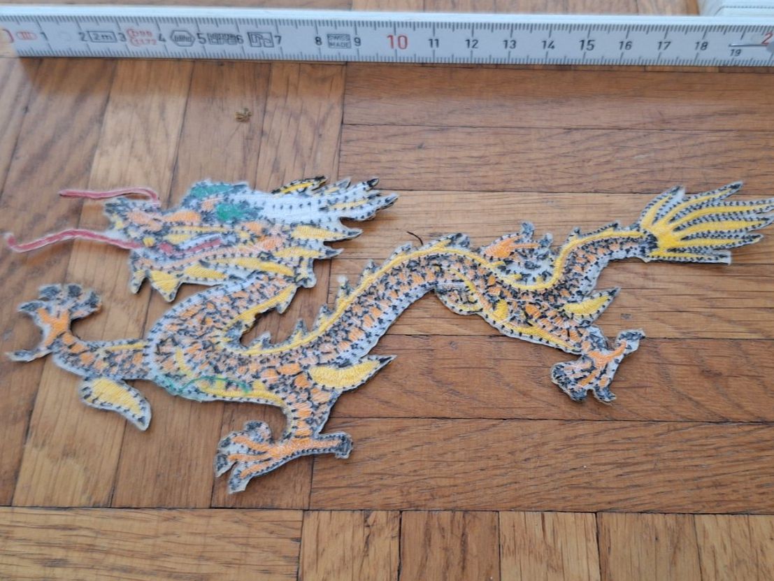 Toppe: Japanischer Drachen Bügel Bild – Usato da Wetzikon ZH venduto da NaWetzi 1