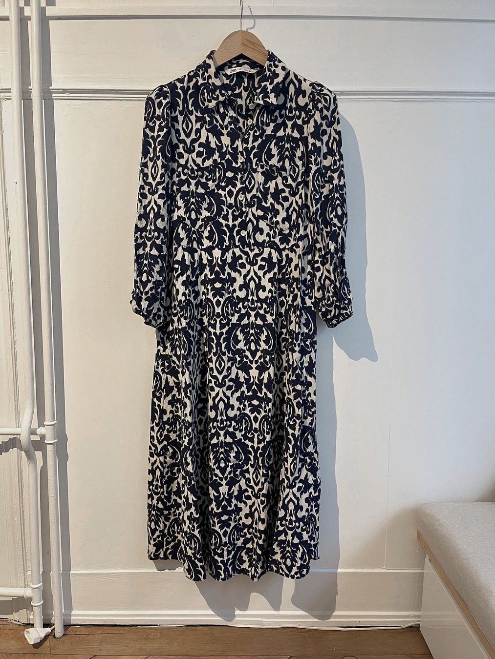 Zara Vestiti: ZARA Blusenkleid lang blau-weiss Gr. L – Usato da Zürich venduto da its-love