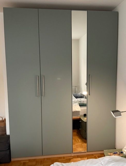 Ikea Schränke: IKEA-Kleiderschrank – Gebraucht aus Zürich von ppa_pcq6