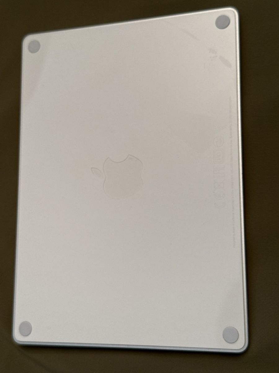 Apple Souris: Apple Magic Trackpad 2 A1535 gebraucht – D'occasion à Zürich par sha_vw65 2