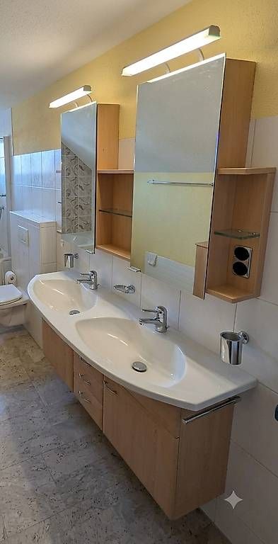 Badezimmermöbel: Badezimmermöbel-Set – Gebraucht aus St. Gallen von 87o_5lt9