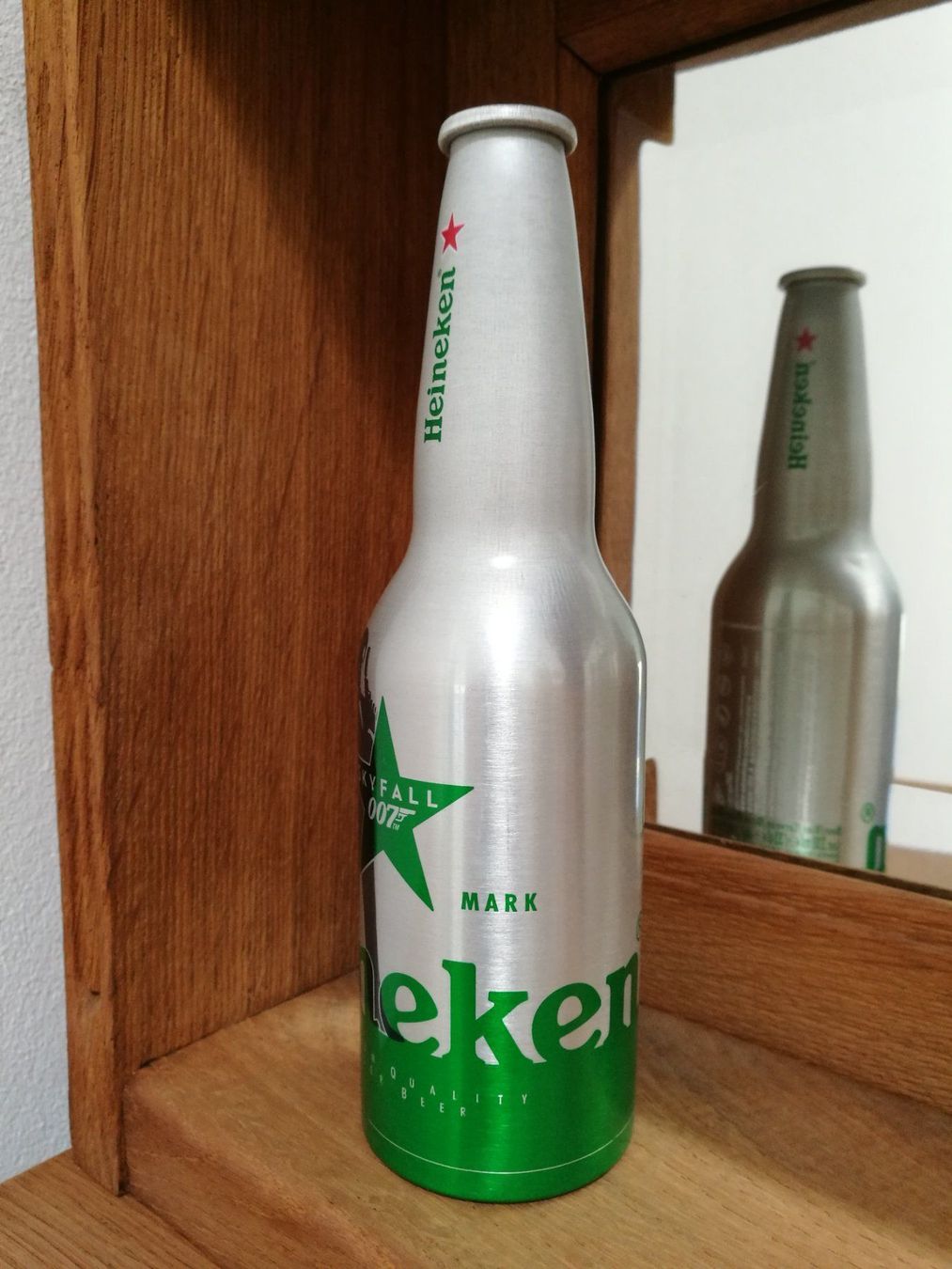 Bicchieri, Caraffe & Bottiglie: Heineken - James Bond 007 - SKYFALL – Nuovo (secondo la descrizione) da Termen venduto da rowi13 2