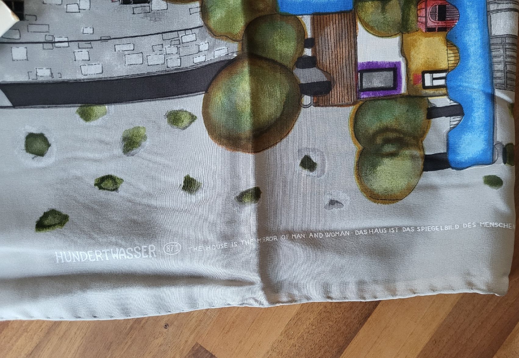 Foulard & Sciarpe: Hundertwasser Seidenfoulard – Usato da Dietikon venduto da MERXITUS 2