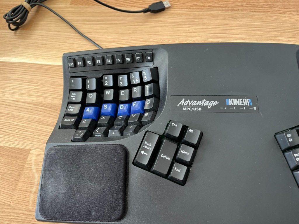 Tastaturen: Kinesis Advantage Keyboard (UK-Layout) – Gebraucht aus Prilly von yourNameHere 1