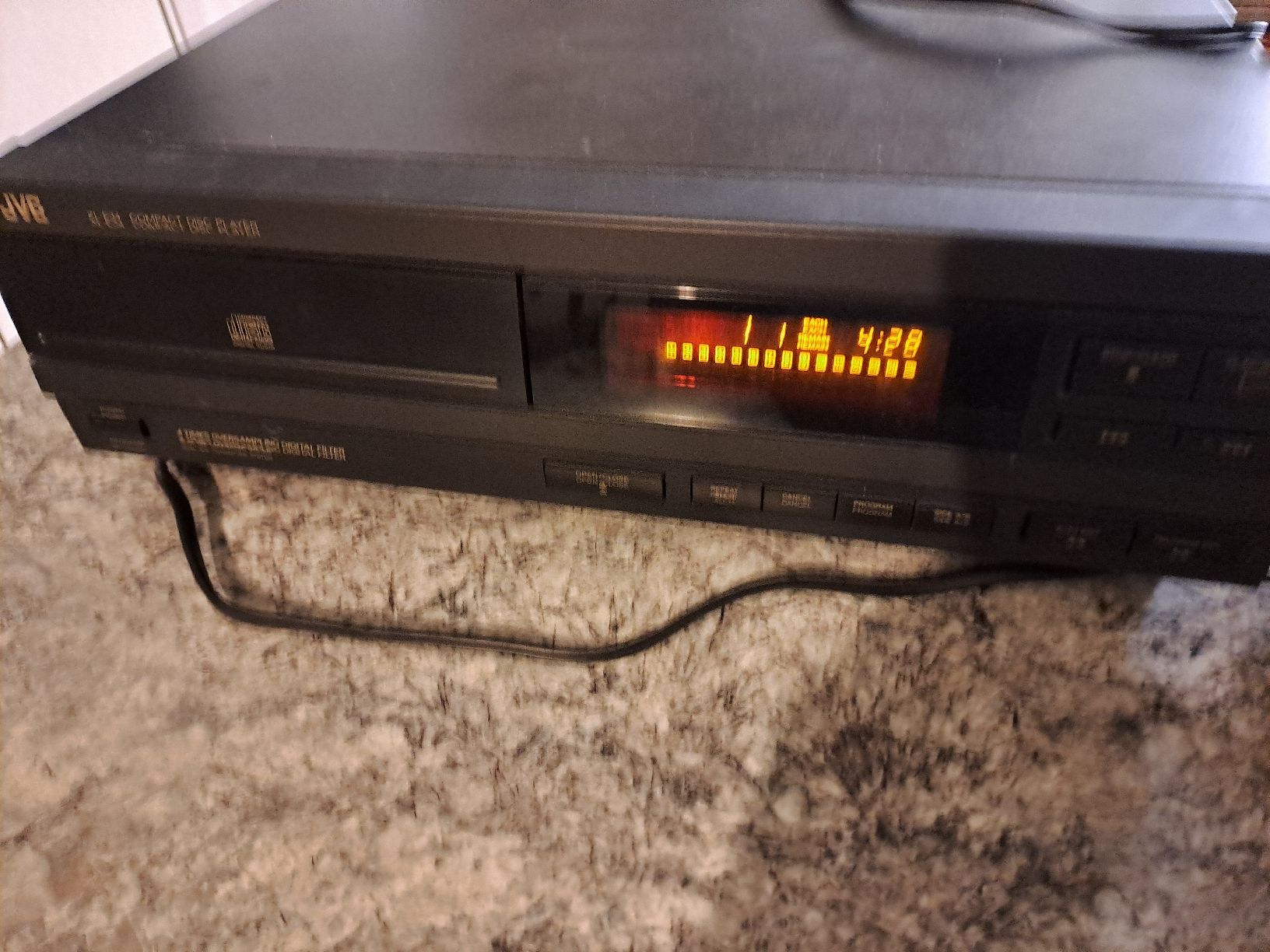 JVC Audio- & Mediensysteme: JVC XL-E 34 COMPACT DISC PLAYER – Gebraucht aus Uetendorf von Essiggurken