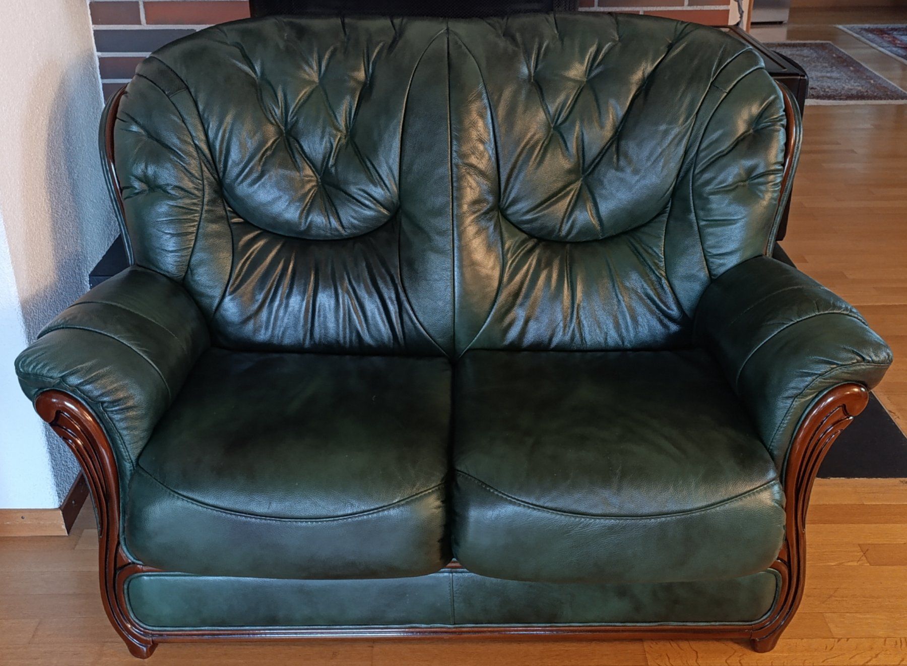 Divani: Echt Leder 2er Sofa mit 2 Sesseln – Usato da Opfikon venduto da evilwalks