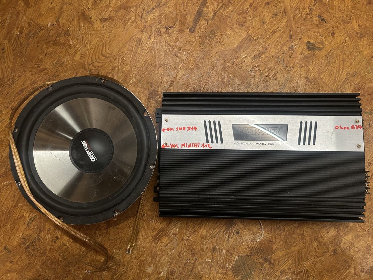 Haut-parleurs: Auto Subwoofer – D'occasion à Bubendorf par Jonaels