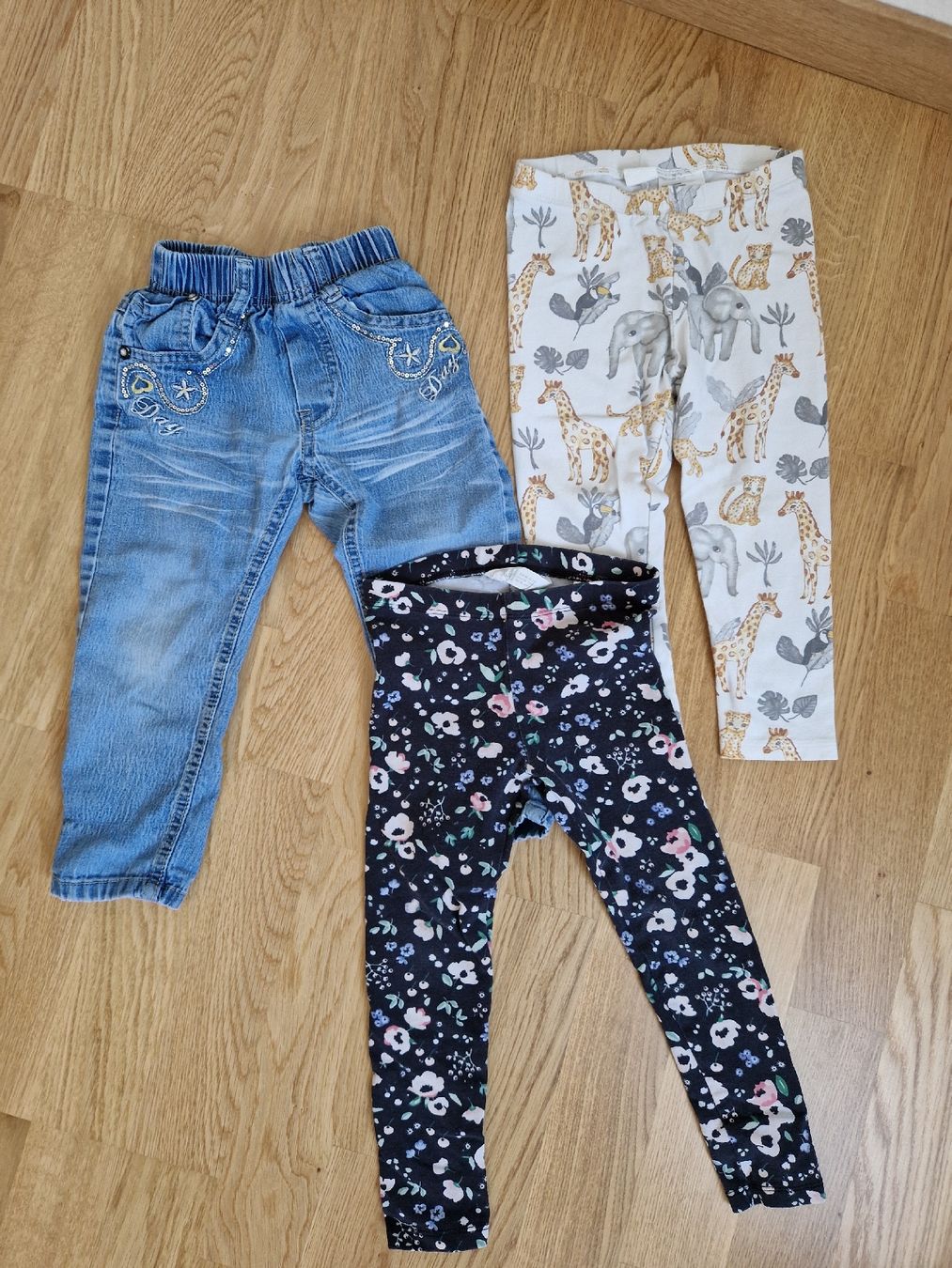 Kleiderpakete & -sets: Kleiderpaket Gr 92/98 – Gebraucht aus Zürich von mel_mzx6