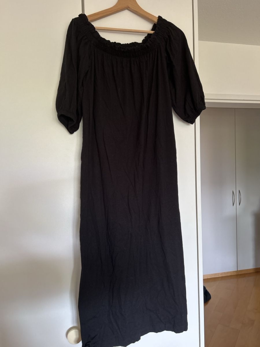 H&M Vestiti: Kleid H&M schwarz Grösse M neuwertig – Usato da Steinhausen venduto da roe_nj9s