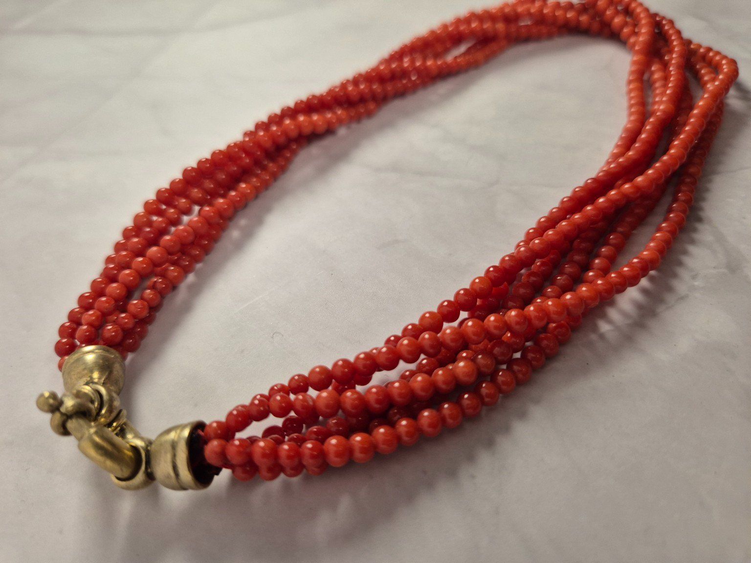 Catenine: Collier ancien composé de plusieurs rangs de corail rouges – Nuovo (secondo la descrizione) da Sugnens venduto da Madteus82 1