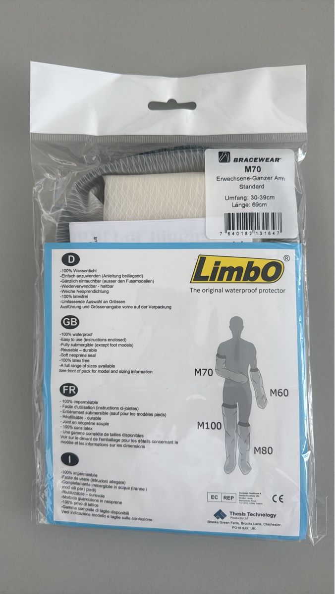 Protections: Waterproof protector, original, unopened, M70 – Neuf avec emballage d'origine à Zürich par Tequense