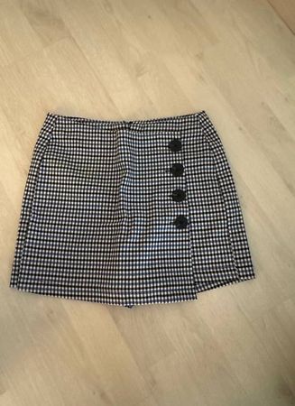 Bershka Hosenrock, Gr. 34, Karomuster