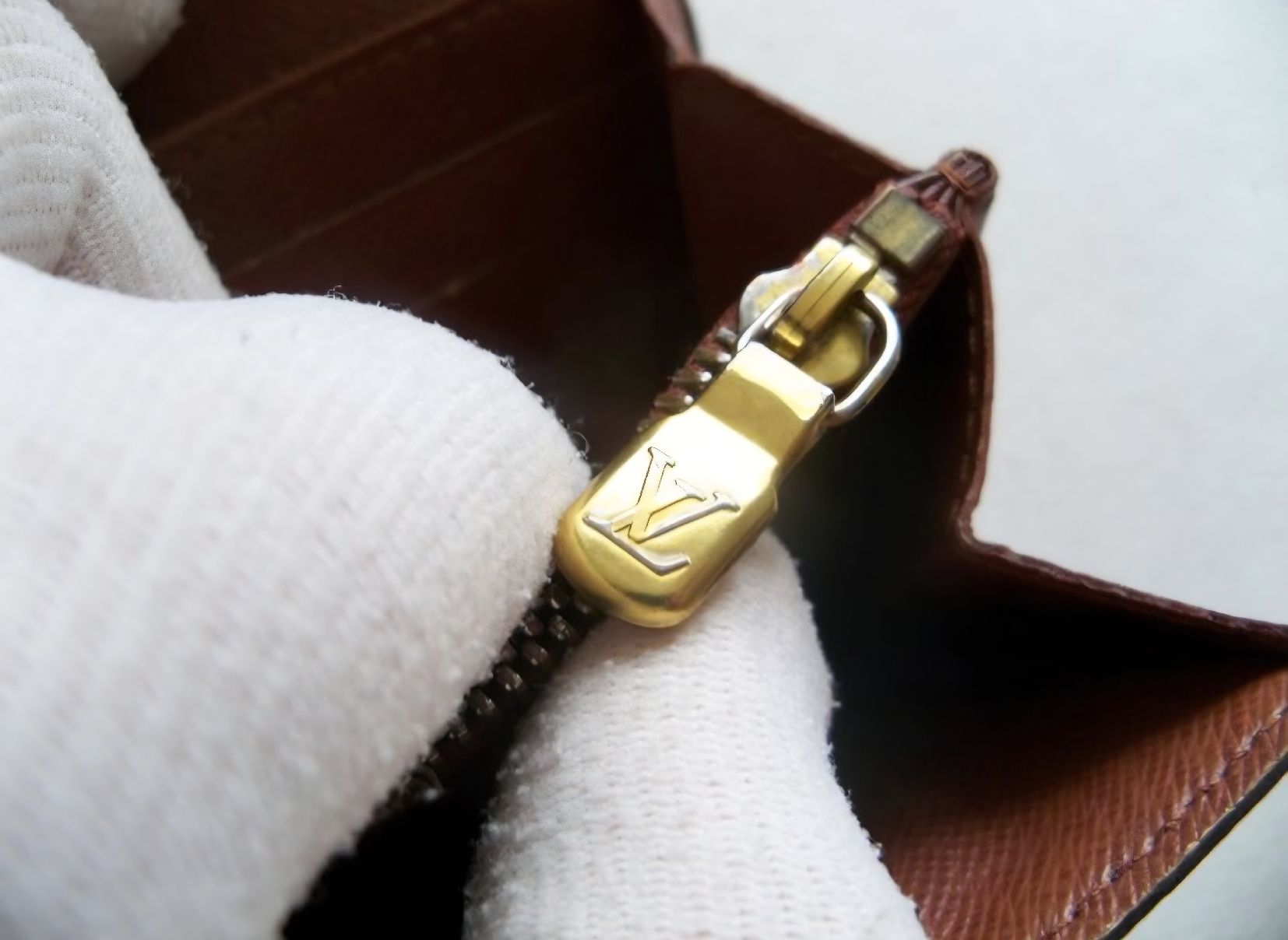 Louis Vuitton Portamonete: Portefeuille Louis Vuitton – Usato da Vernayaz venduto da Claybar 2