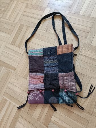 Borsetta a tracolla patchwork tessuto multicolore usata
