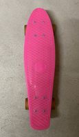 Pinkes Skateboard - Leuchtende Räder