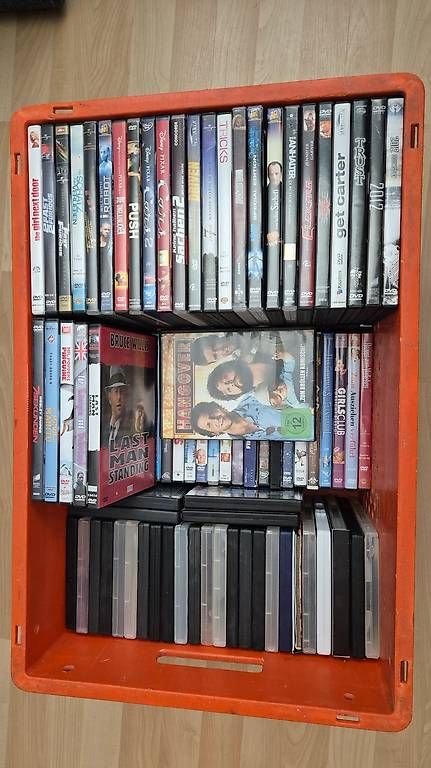 Tutti i DVDs: Riesige DVD-Sammlung (ca. 360 Stück) – Usato da Lohn-Ammannsegg venduto da 32MF32 1