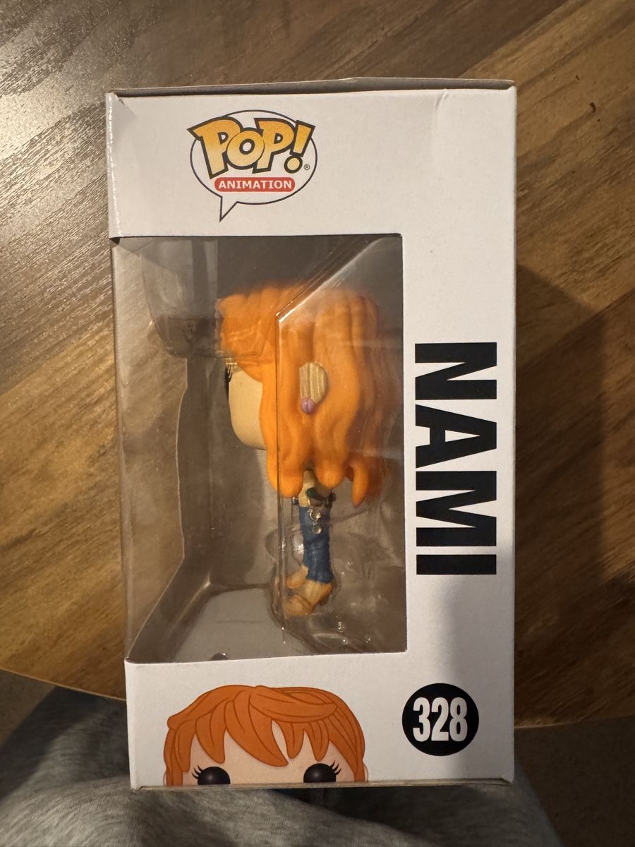 Funko Statuette: Funko Pop Nami one piece – Nuovo e nell'imballaggio originale da Zuchwil venduto da SN710 1
