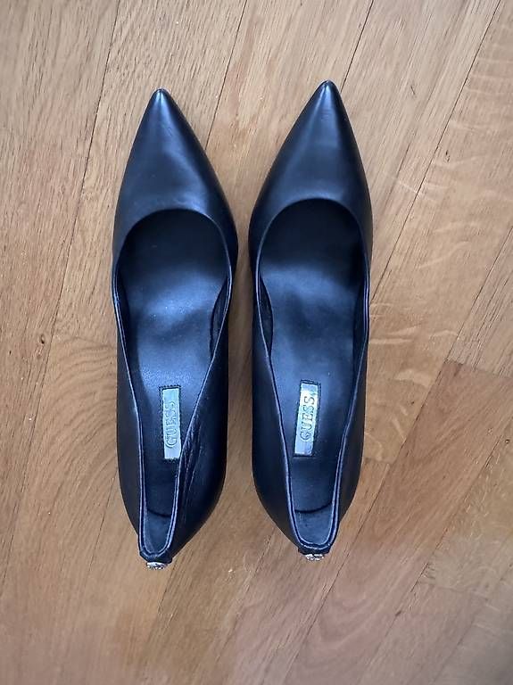 Scarpe da donna: Lederheels Guess mit Blockabsatz – Usato da Glattbrugg venduto da Blogger73 1