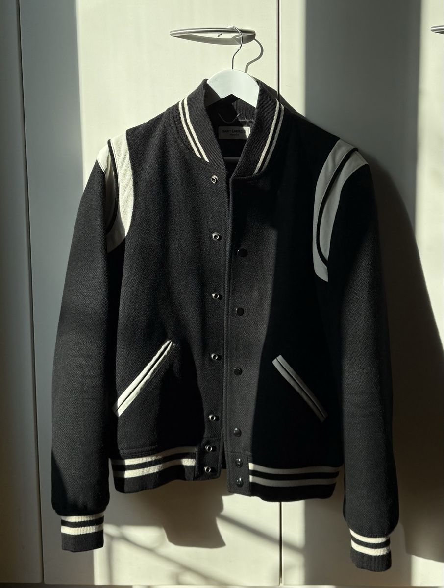 Saint Laurent Giacche: SAINT LAUTENT Blouson Noir-Blanc 48 – Usato da Zürich venduto da StarBurn
