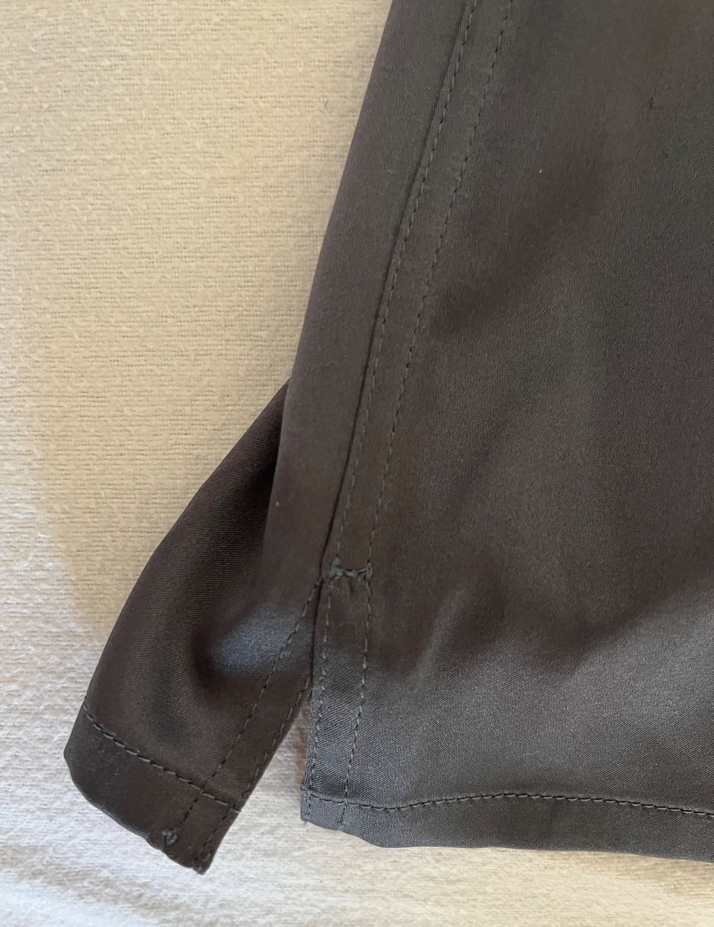 Tom Ford Hosen: Tom Ford, Short soie, XS gris – Gebraucht aus Genève von dachaw 2
