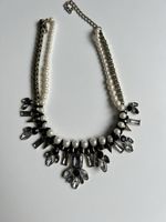 Halskette mit Perlen und Strass - Modeschmuck für Sie!