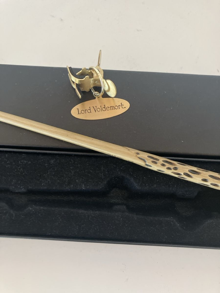Giocattoli: Zauberstab Harry Potter – Nuovo e nell'imballaggio originale da Remetschwil venduto da KatrinRo 2