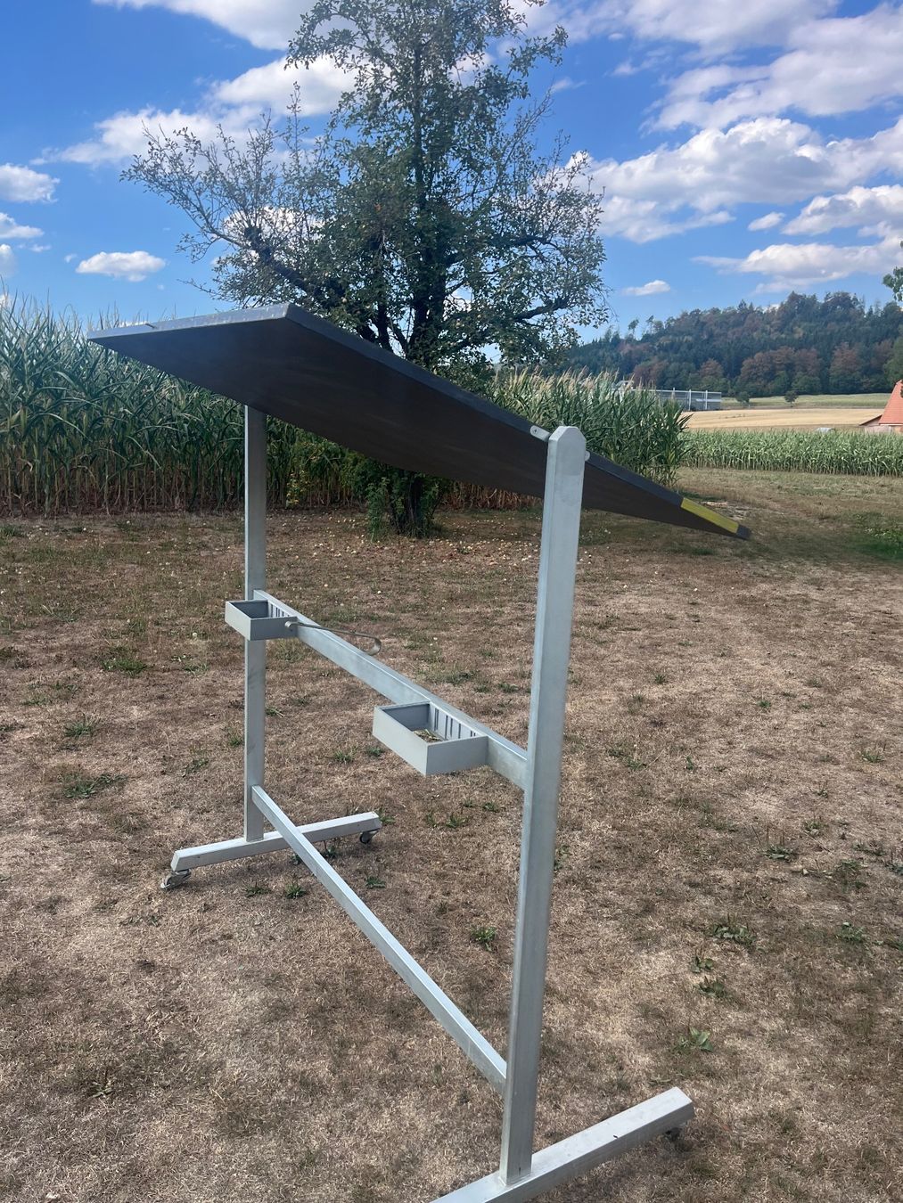 Wandtafeln: Wandtafel  auf Ständer mit 4 Rollen – Gebraucht aus Allmendingen b. BE von juair 3