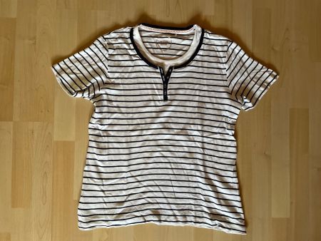 T-Shirt gestreift weiss-blau mit 4 Knöpfen