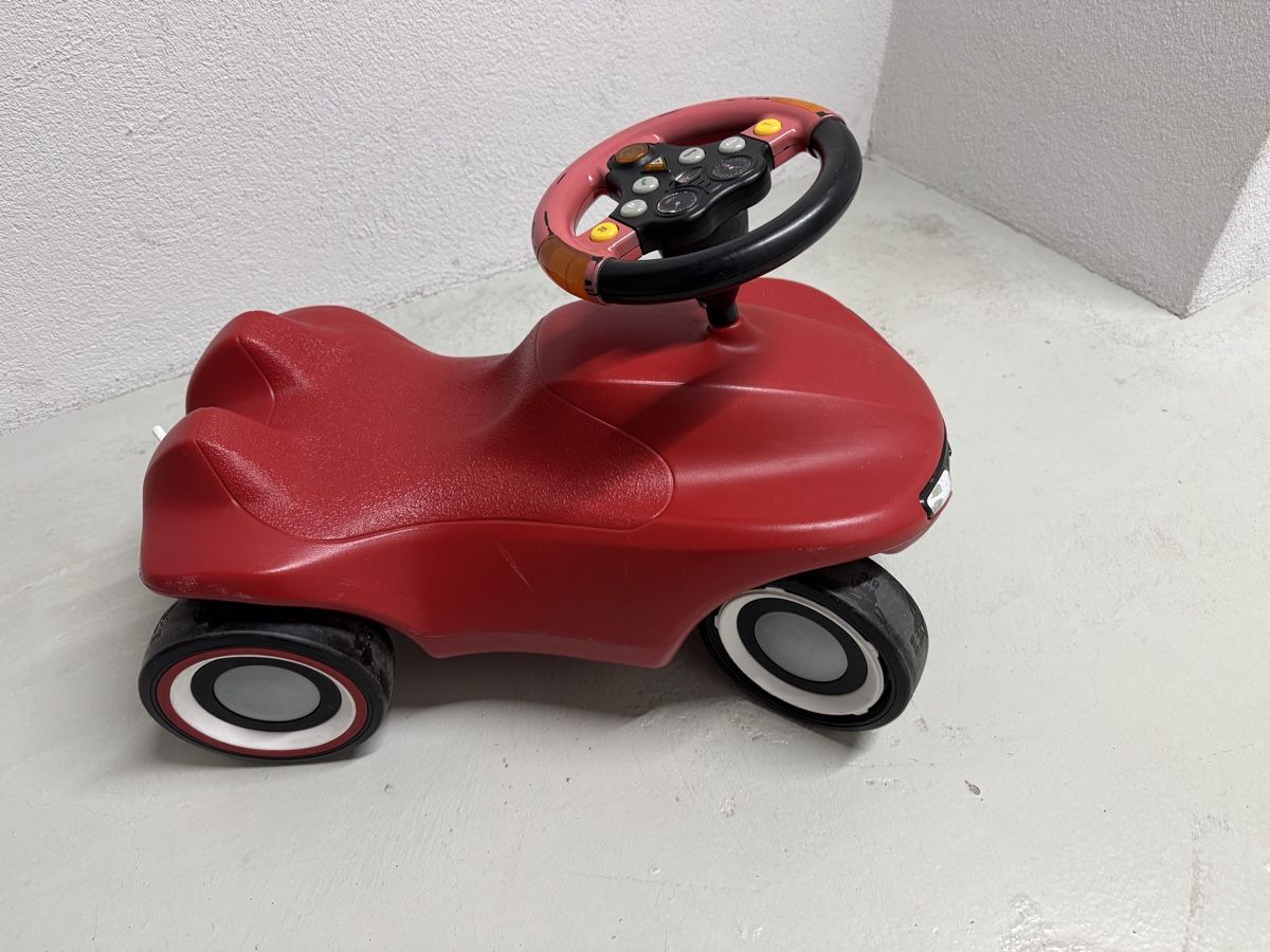 Big Fahrzeuge für Kinder: BIG Bobby Car Neo – Gebraucht aus Ostermundigen von OIAMM