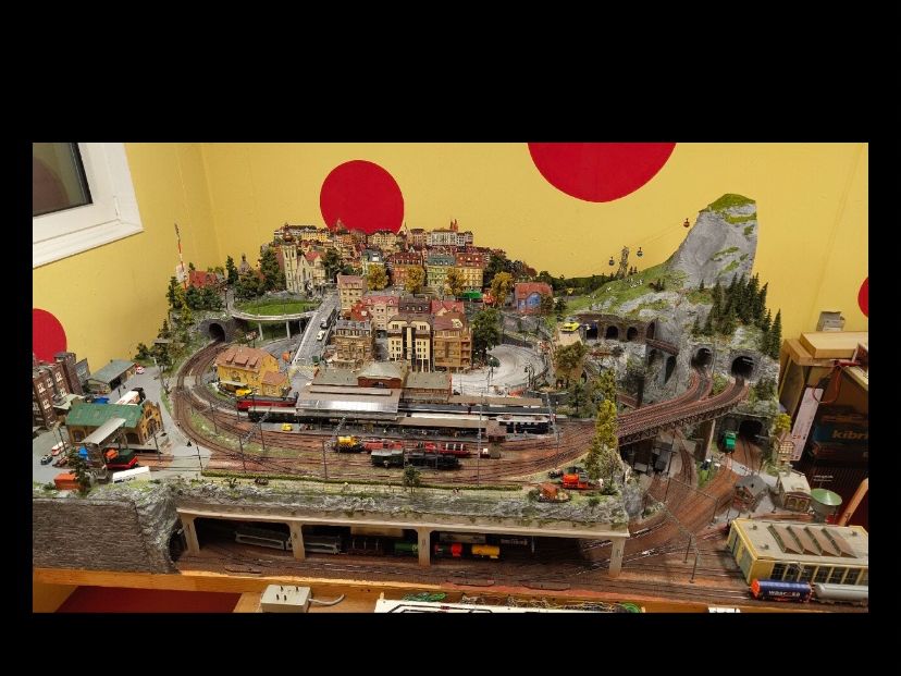 Märklin Modellini di ferrovie: Märklin H0 Modellanlage – Usato da Subingen venduto da Pinkflower 7