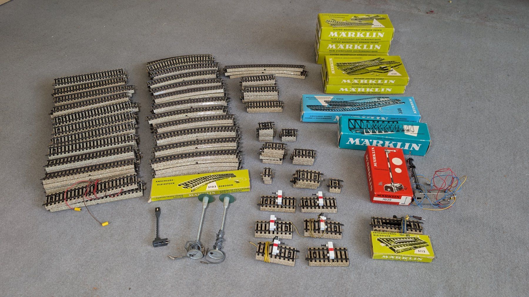 Märklin Modellini di ferrovie: Riesige Märklin Eisenbahn mit Sammlerwert – Usato da Binningen venduto da LukasRicardo 1