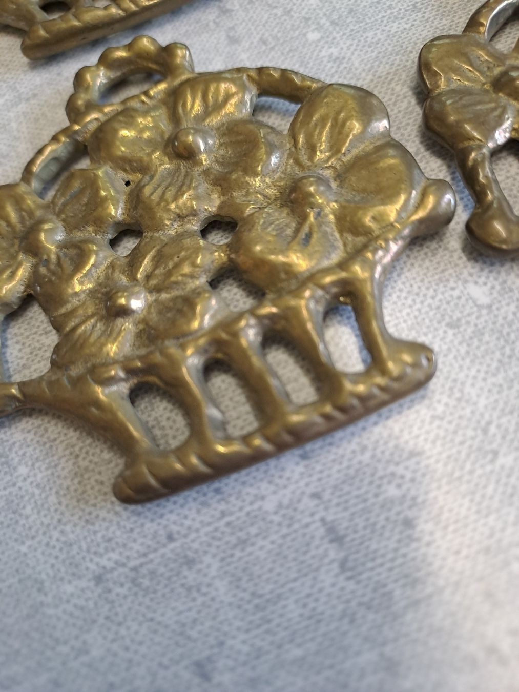 Pendentifs: Messing Blumenkorb Anhänger – Neuf (Voir description) à Uznach par Walaylatiere 1