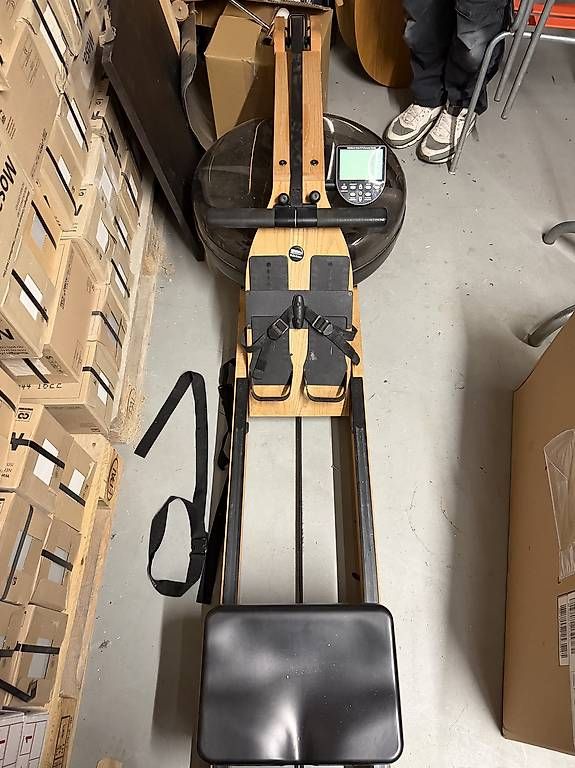 Hometrainer: WaterRower Rudergerät Kirsche – Usato da Dübendorf venduto da mar_mv6p