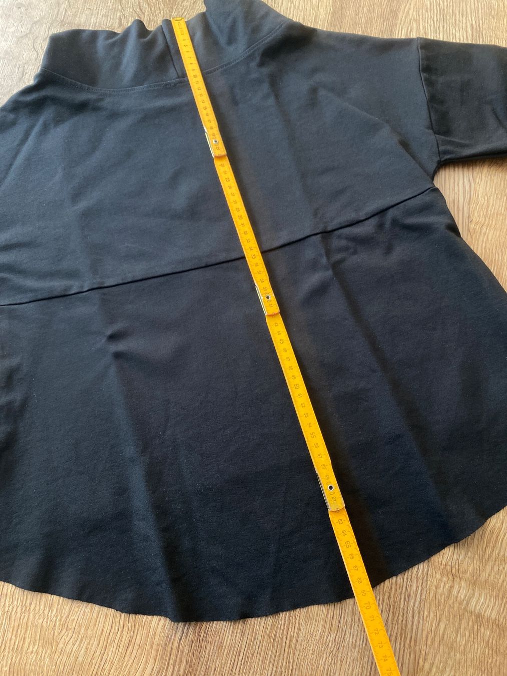 Maglioni & Felpe: SHIRT MIT KRAGEN/PULLOVER GR.1 Size / schwarz / speziell – Usato da Frauenfeld venduto da Boldi46 9