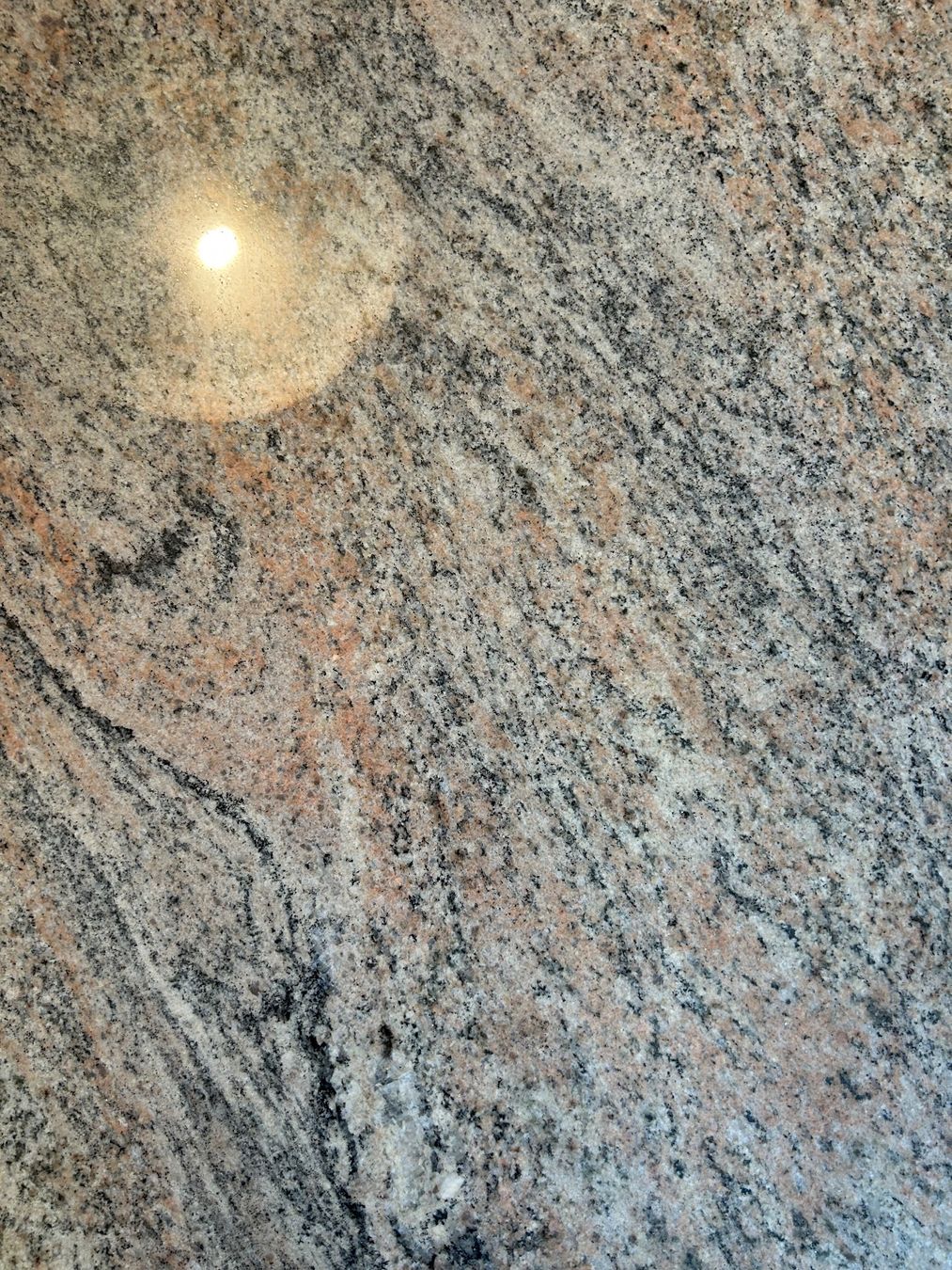 Tavoli: Wunderschöner Granit-Esstisch – Usato da Zürich venduto da erm_26gh 3