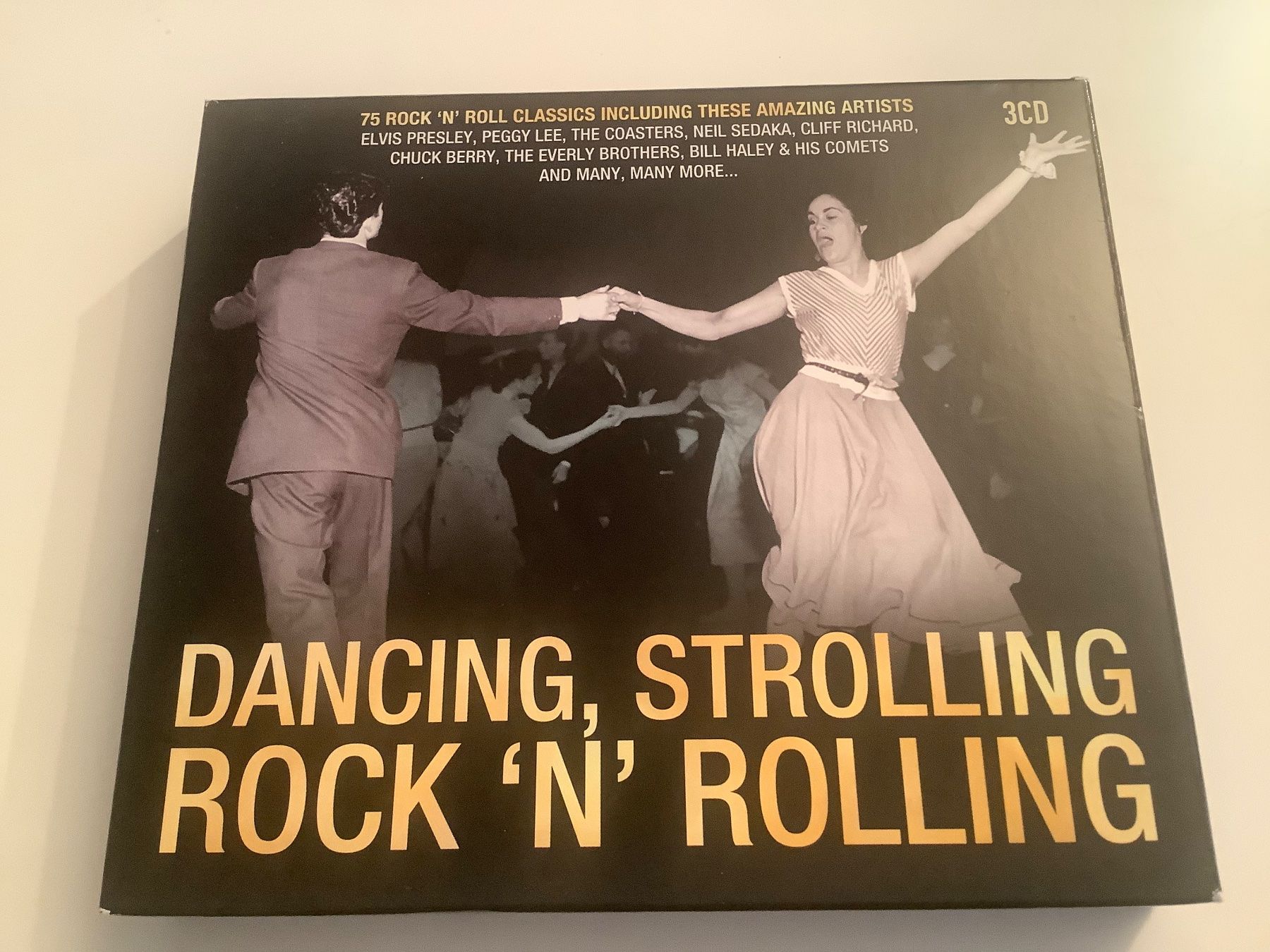 CD: Dancing, Strolling Rock ˋnˋ Rolling / 3 CDs – Usato da Dübendorf venduto da Shreck