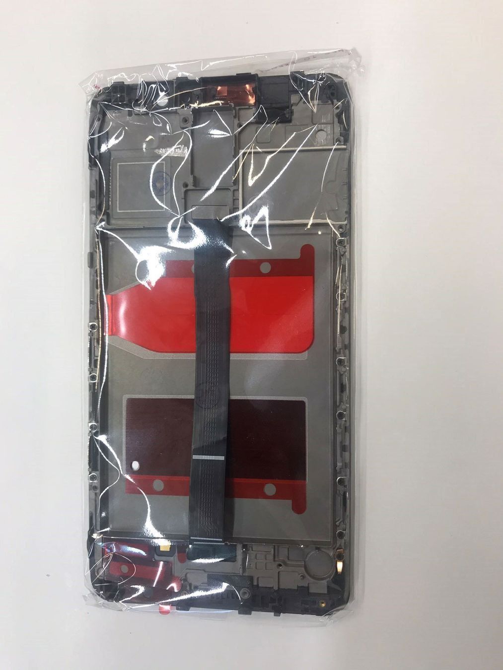 Huawei Telefoni cellulari / Smartphones: Huawei Mate 9 Display mit Rahmen schwarz – Nuovo e nell'imballaggio originale da bern venduto da reptechnic