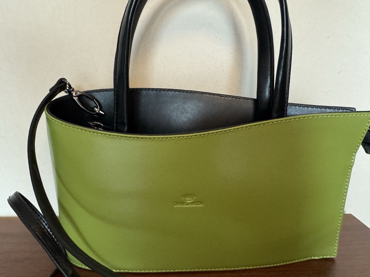 Borse da donna: Olivgrüne Ledertasche – Nuovo (secondo la descrizione) da Balsthal venduto da Narulya 1