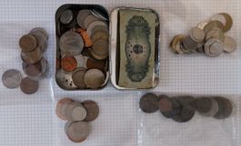 Dutzende Münzen Weltweit