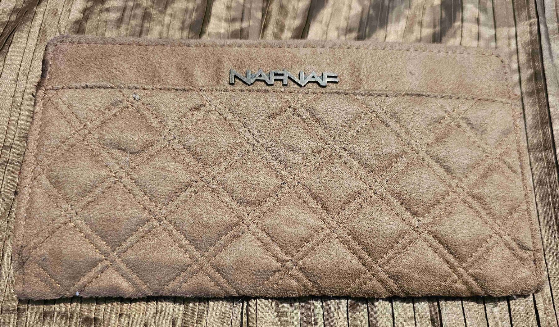 Portamonete: Portefeuille NAFNAF beige. – Nuovo (secondo la descrizione) da HENNIEZ venduto da mjm_vp6n