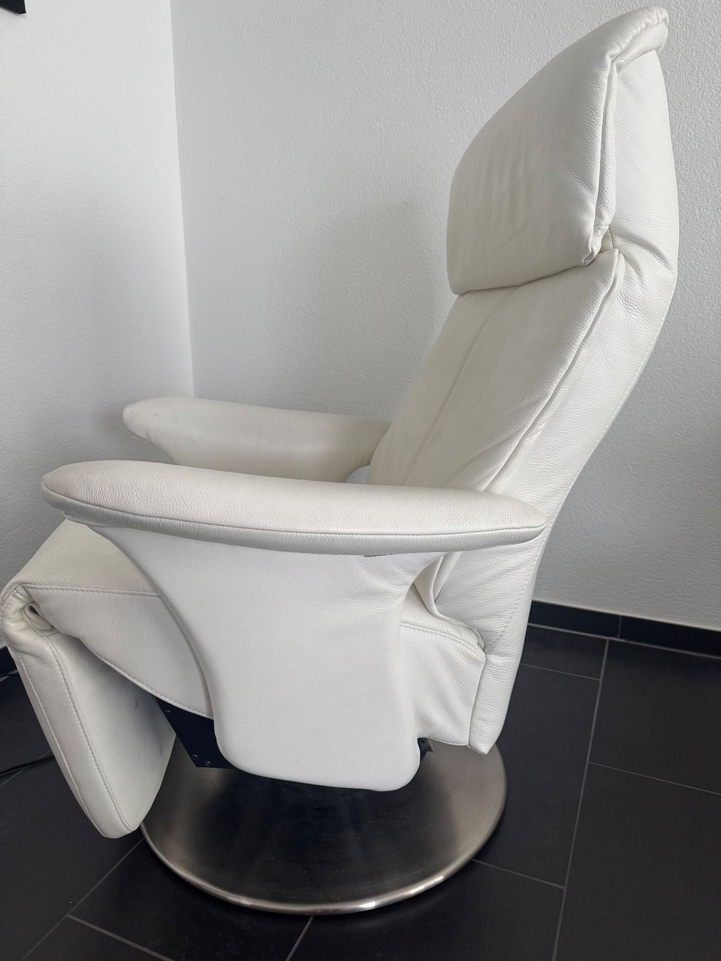 Poltrone: Sessel, weisses Leder, – Difettoso da Einsiedeln venduto da Svenkurt 3