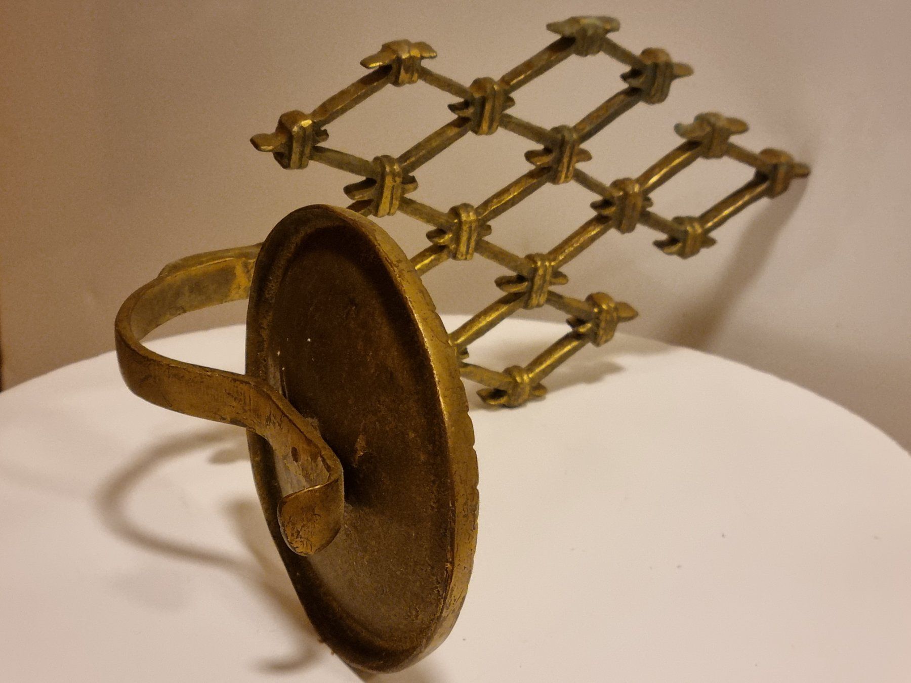 Kerzenständer: Vintage Wandkerzenhalter aus massivem Messing – Gebraucht aus Scharnachtal von devin03 2