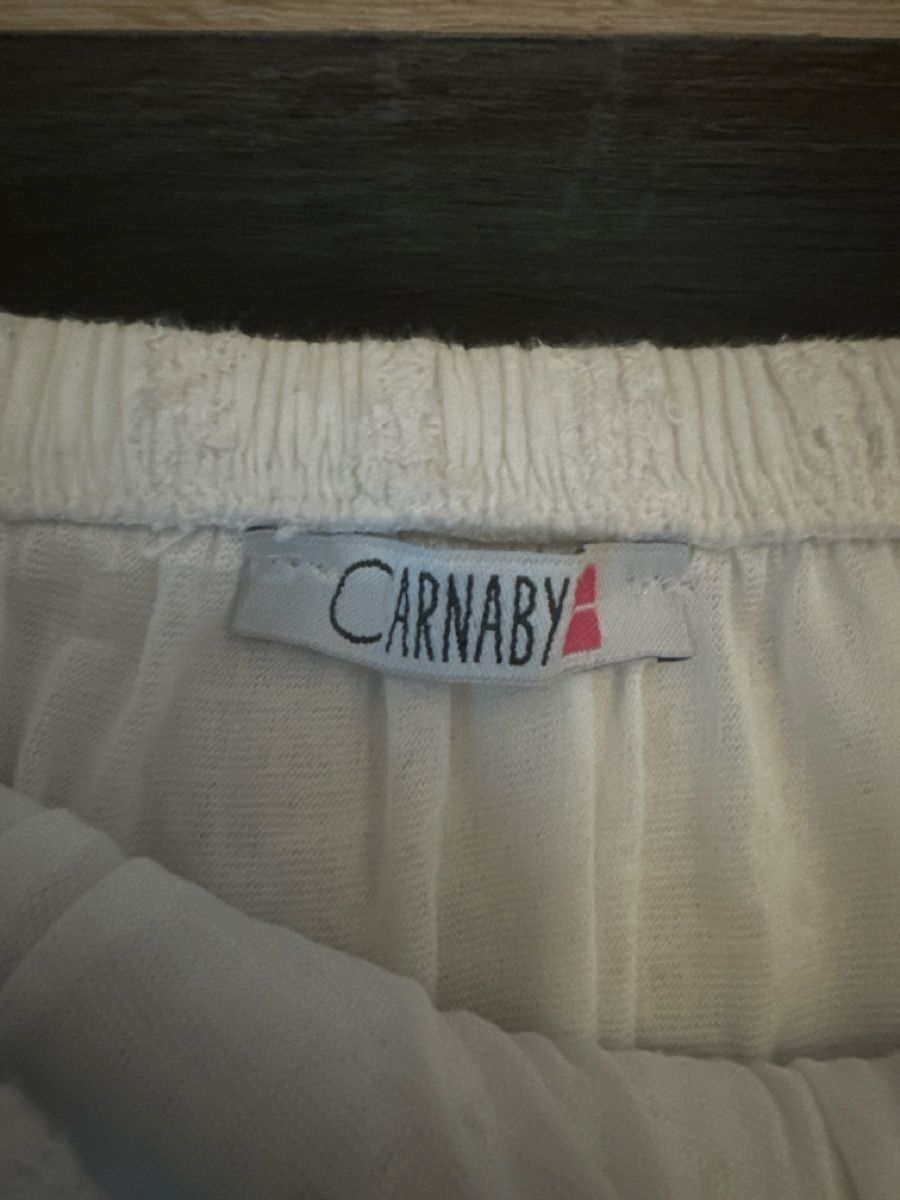 Kleider: Robe blanche Carnaby brodée  – Gebraucht aus Lausanne von sam_hp5y 1