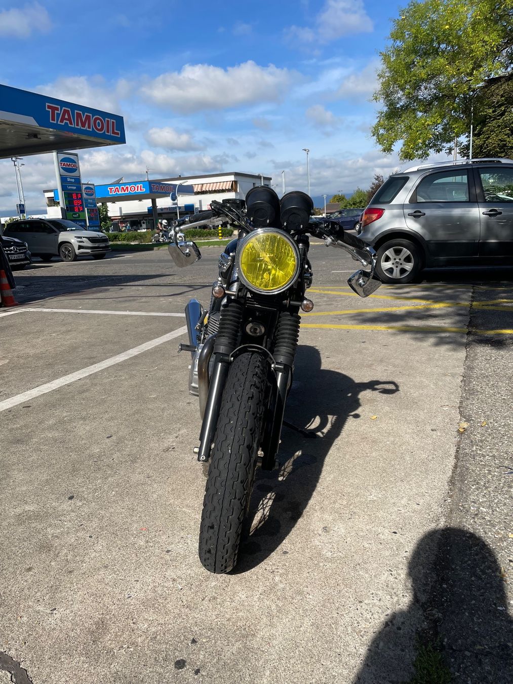 Triumph Route: Triumph Thruxton 900 – D'occasion à Perly par Eelmatto 3