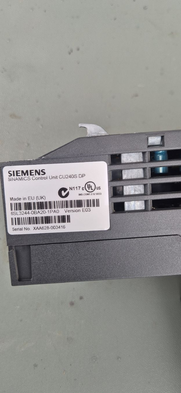 Siemens Convertitori: SIEMENS SINAMICS MODELE 240 1,5kW – Usato da Berlens venduto da ETE68 3