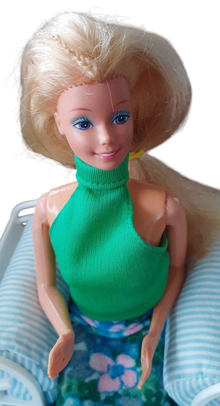 Bambole: Barbie 1970er mit Stuhl und Accessoires – Usato da Mörschwil venduto da lindaswunderkiste 2