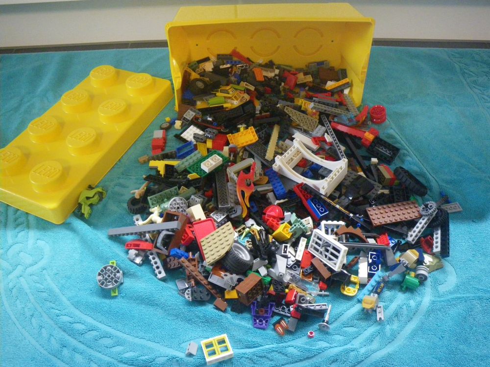 diverse Legosteine inkl. Legobox ab Fr. 1.- (Gebraucht) in Belp für CHF ...