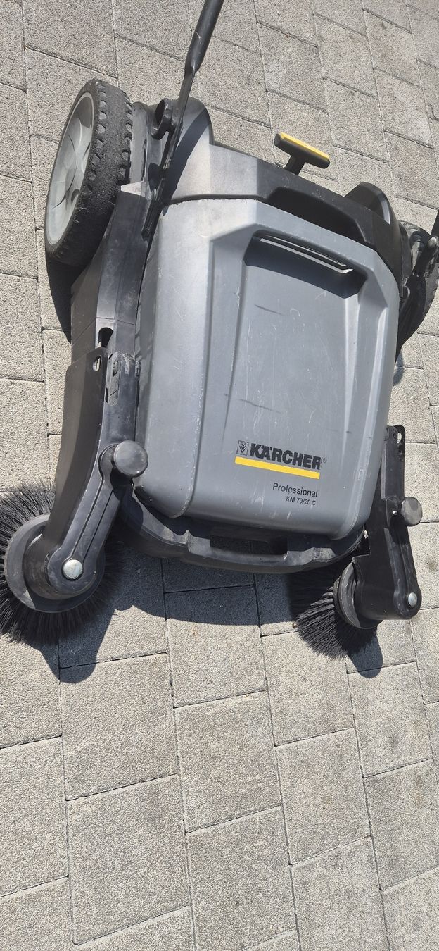 Kärcher Alle Maschinen: Kärcher KM 70/20C – Gebraucht aus Grenchen von Heja1604 1