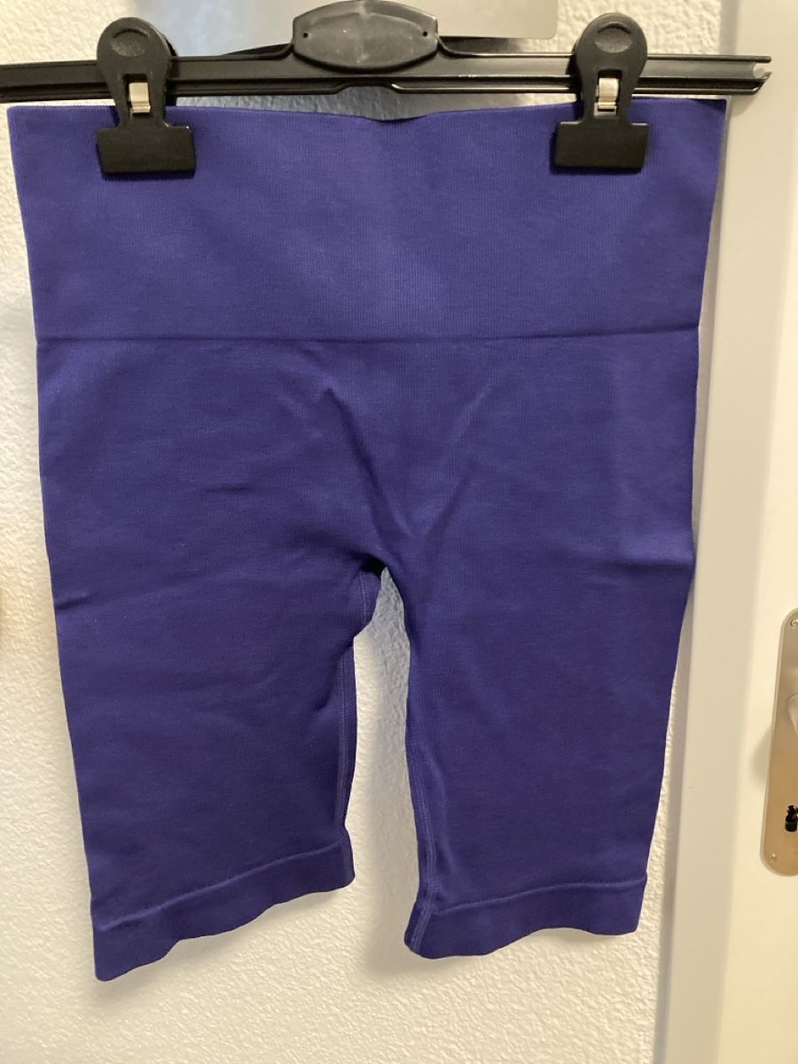 Primark Lotti di vestiti: Sportset violett-blau – Usato da Urtenen-Schönbühl venduto da alessibas 3